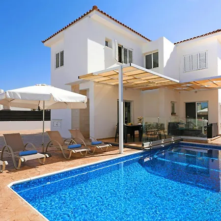White Star - 100m From Serena Beach *