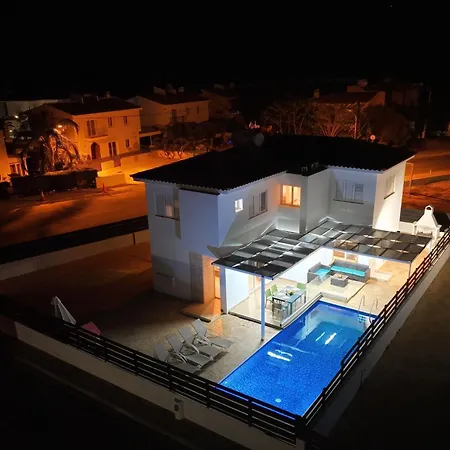 Casa vacanze White Star - 100m From Serena *
