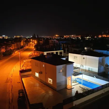 White Star - 100m From Serena Casa vacanze Protaras