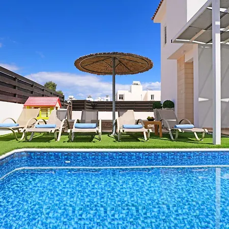 White Star - 100m From Serena Casa vacanze